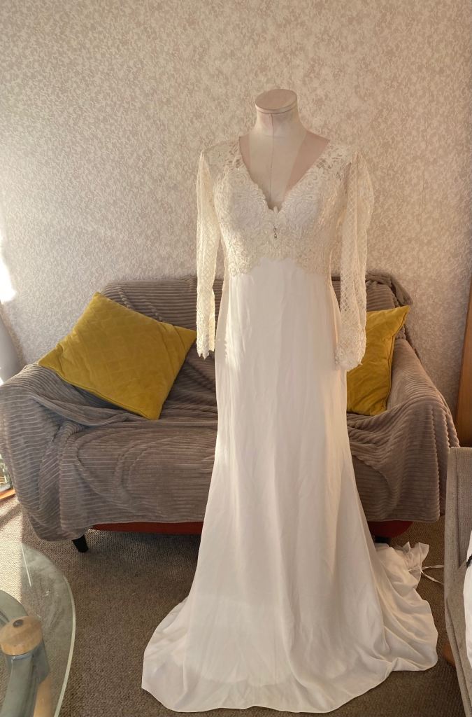 Modeca 'Darlington' Wedding Dress - UK Size 12, White Lace & Crepe