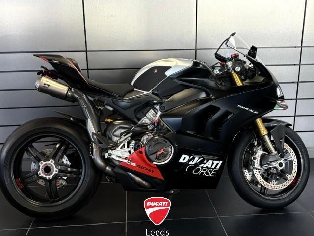 2022 DUCATI PANIGALE V4 SP2 in BLACK