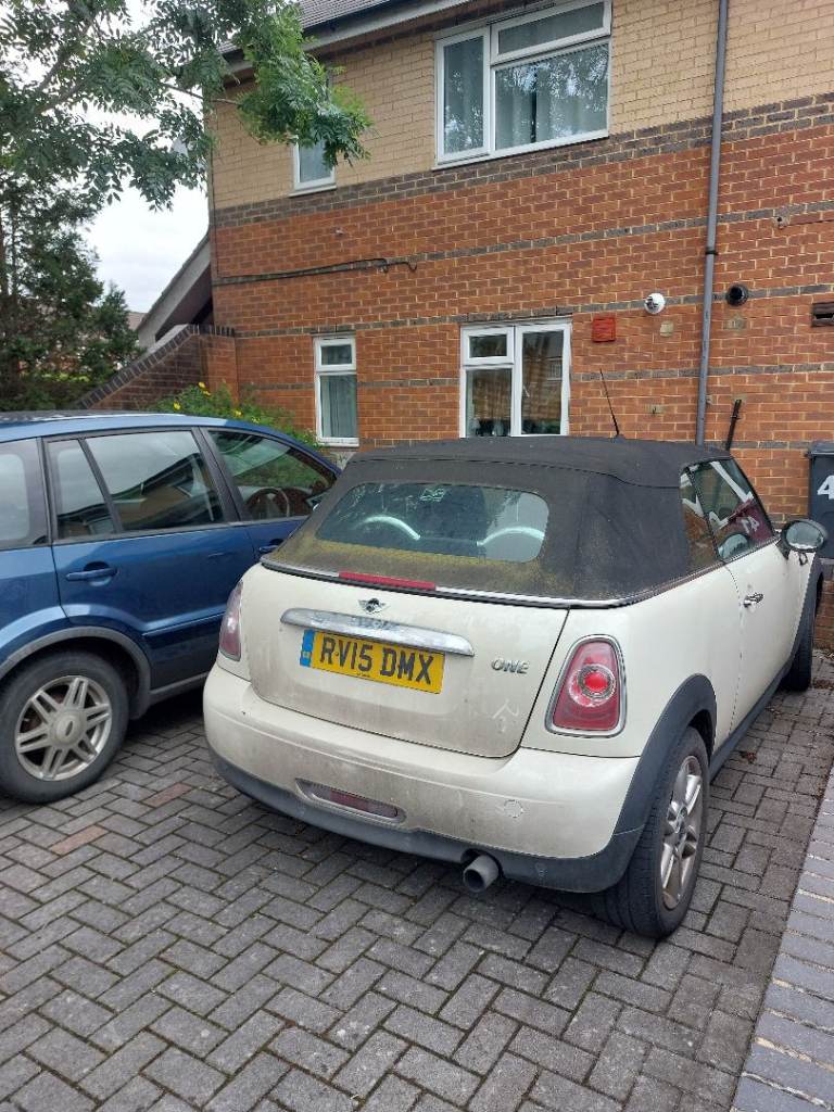 Mini, CONVERTIBLE, Convertible, 2015, Manual, 1598 (cc), 2 doors