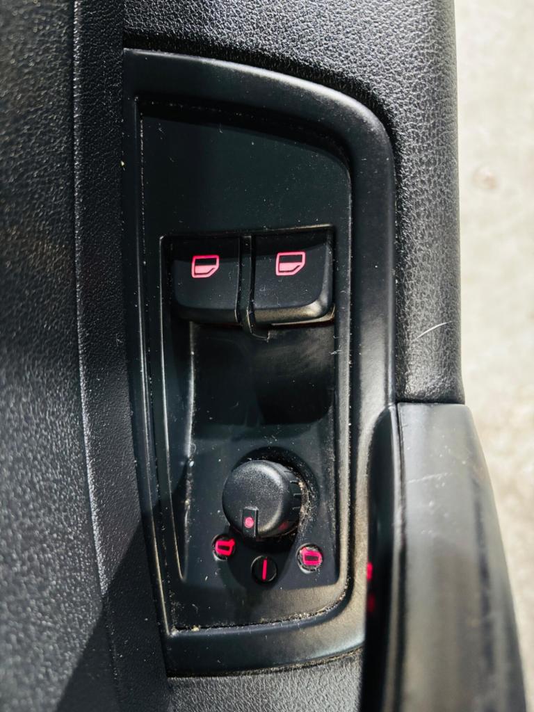 2011 Audi A1 1.4 TFSI S line S Tronic Euro 5 (s/s) 3dr HATCHBACK Petrol Automatic