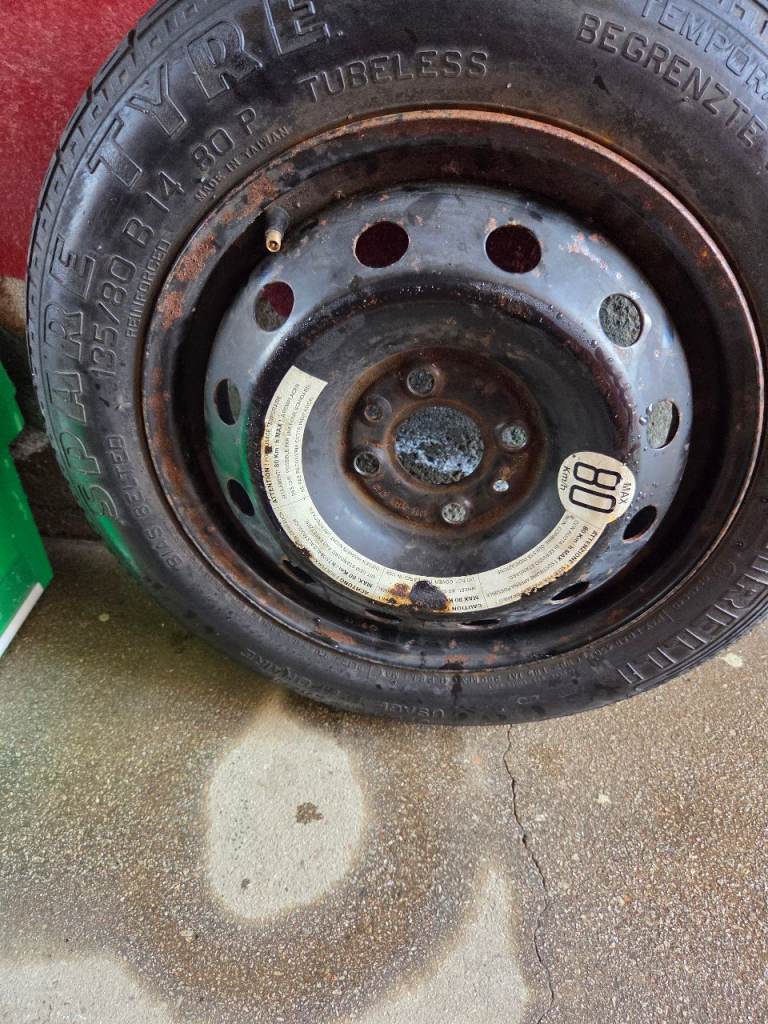 Spacesaver wheel fits fiat 500 pop FREE TO PICK UP 