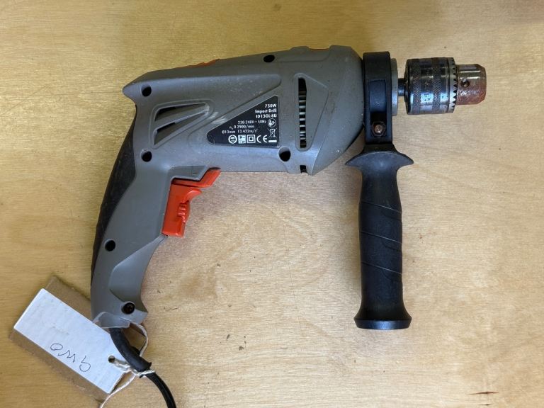 Tesco 750W hammer drill
