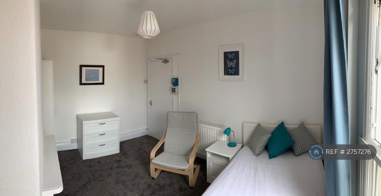 1 bedroom in Belvedere Road, Taunton, TA1 (#2757276)