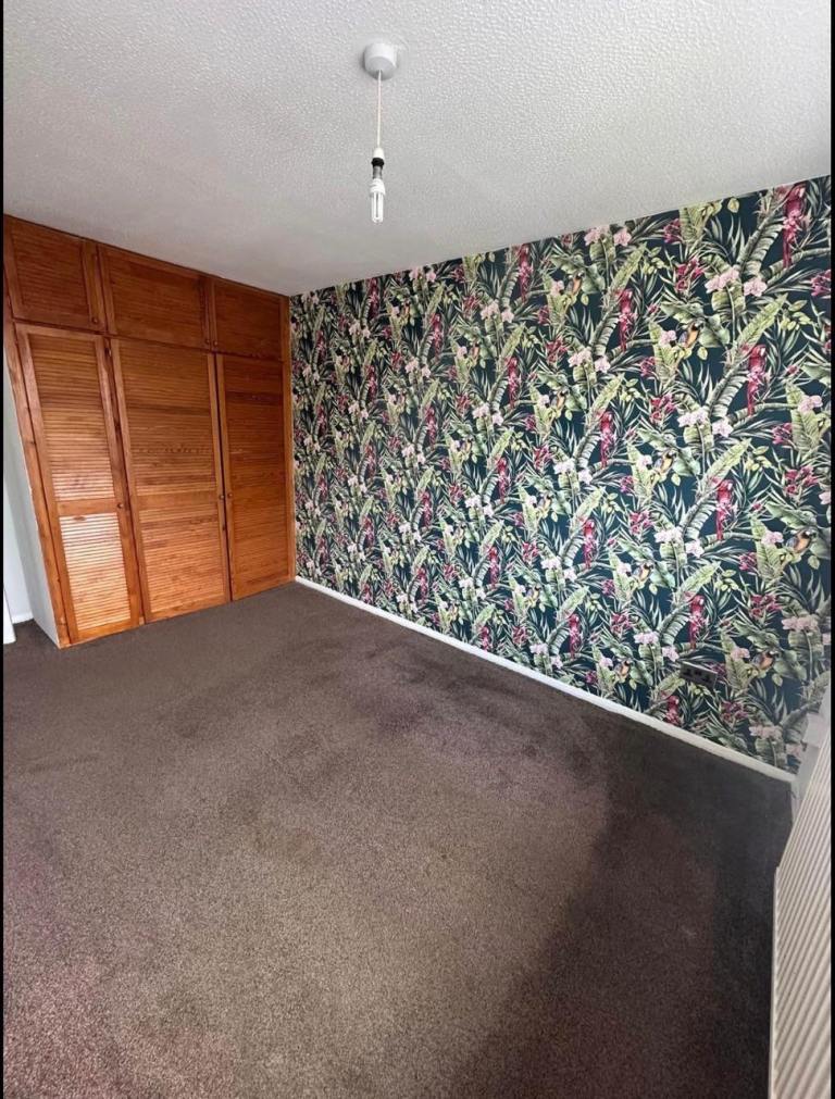 King size room to rent from 20th May 