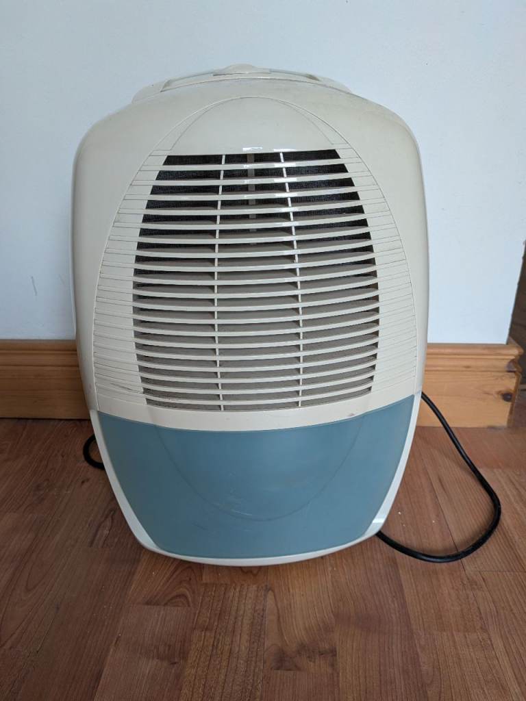 B&Q Dehumidifier BQWDH-610HA – White/Blue, Good Condition