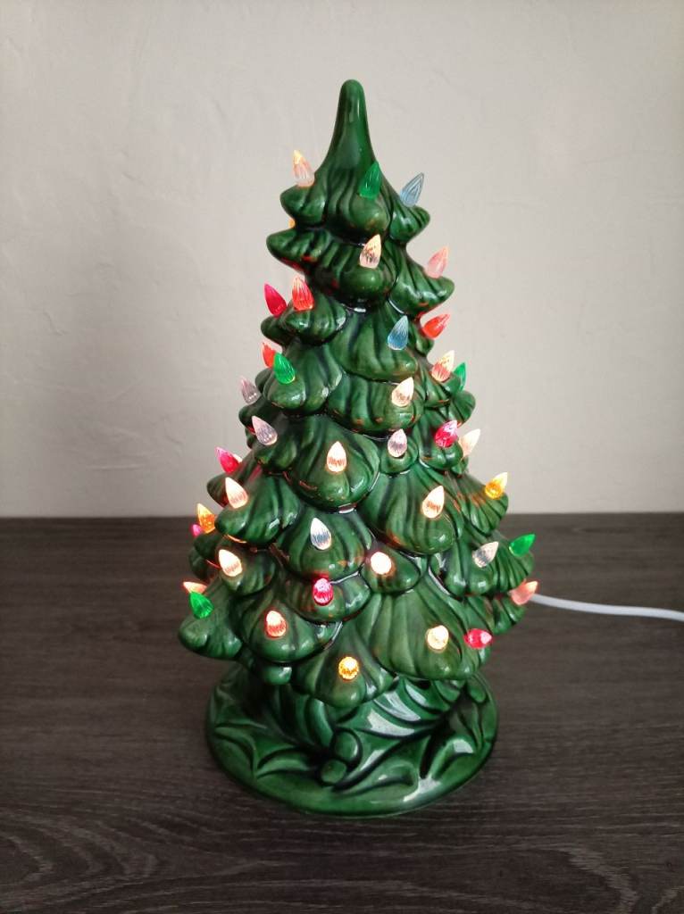 Vintage Ceramic Light-Up Christmas Tree – Green, Good Condition