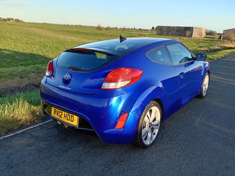 2012 Hyundai Veloster 1.6 GDi Sport TOP CONDITION NO DENTS NO SCRATCHES CAN SECURE 24/7 ON NET  C...