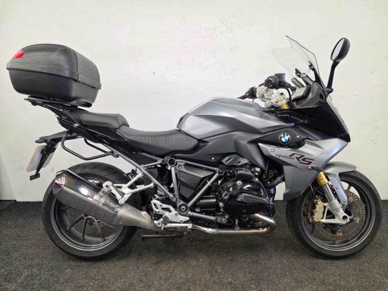 BMW R1200 RS ** CRUISE CONTROL - ADAPTIVE SUSPENSION - RIDER MODES **