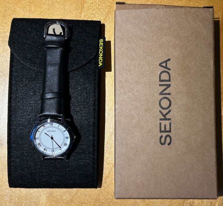 Sekonda Gents Quartz Watch - White Face, Black Leather Strap - Model 3022