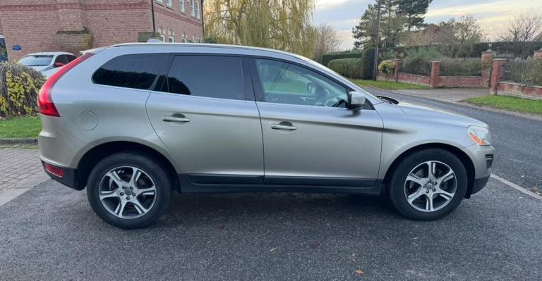 2013 VOLVO XC60 2.4 D5 SE LUX NAV AWD AUTO S/HISTORY CAMBELT DONE! LOVELY 4X4!