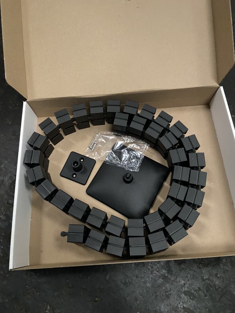 ✅ £10 x10 Narbutus Cable Management Tidy BNIB 