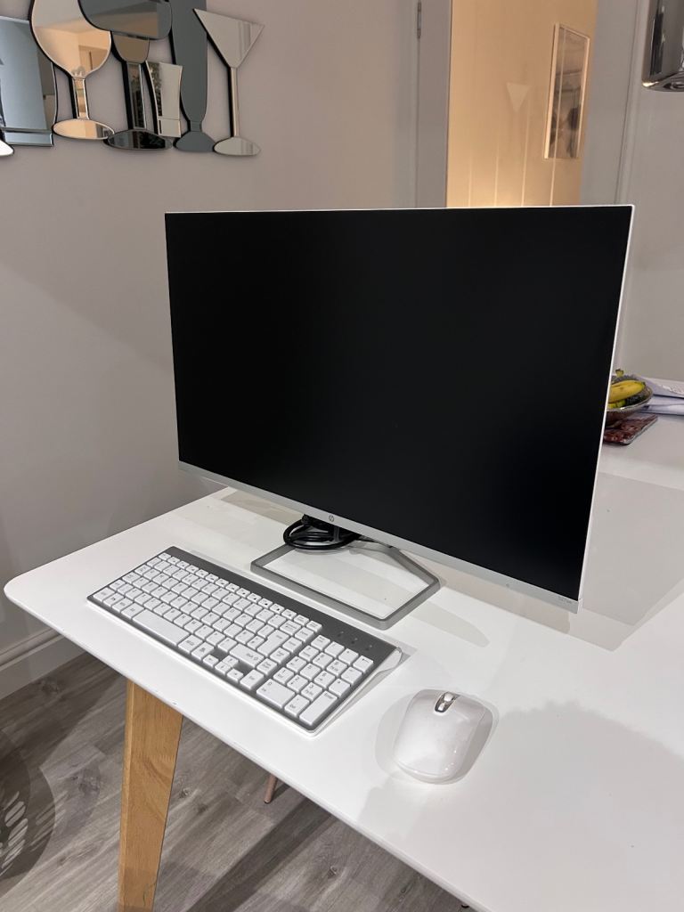 27” HP monitor and wireless keyboard/ mouse