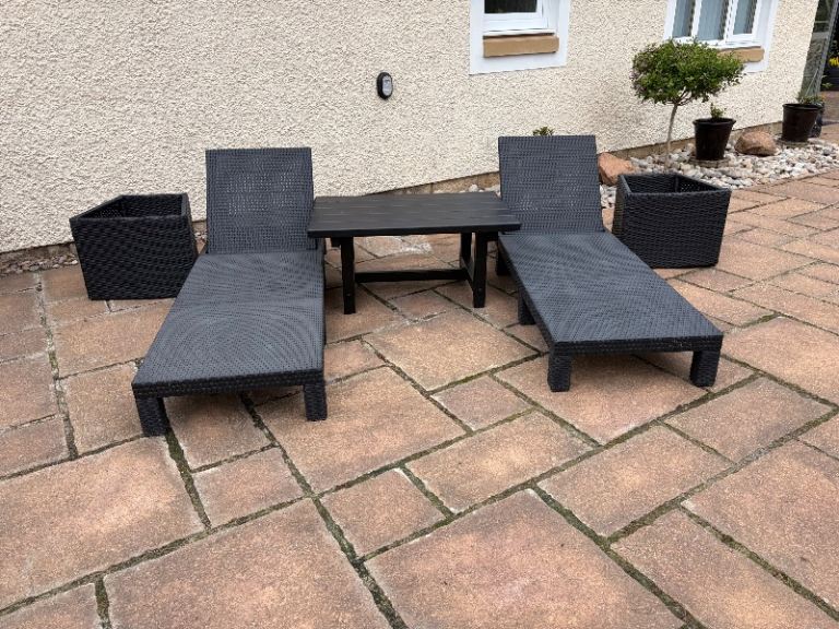Keter Allibert Rattan Garden Sun Loungers, table, umbrella and planters 