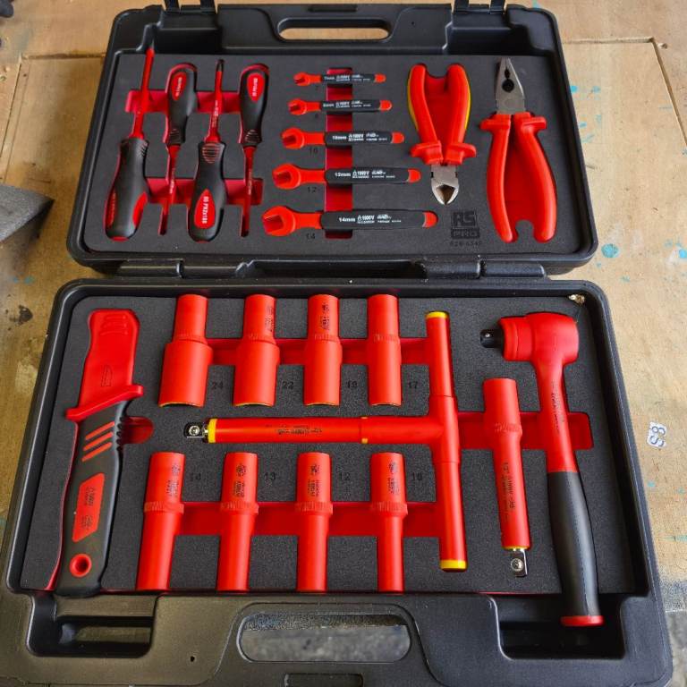 RS PRO 23 Piece VDE 1000V Electrical Tool Kit – 829-6549