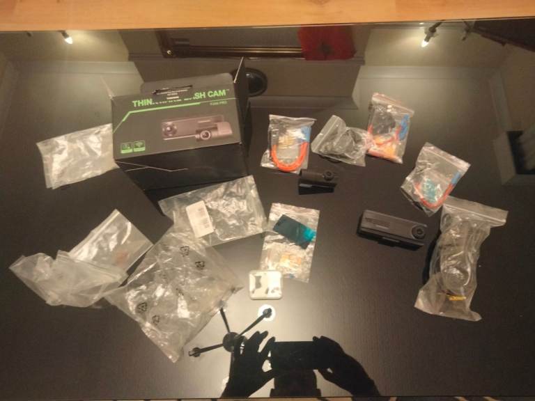 THINKWARE F200 PRO 2CH dashcam front and rear boxed