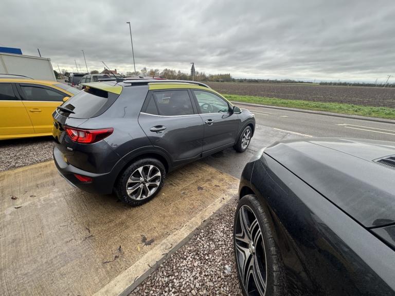 KIA STONIC 1.0 T-GDi First Edition Grey Manual Petrol 2018