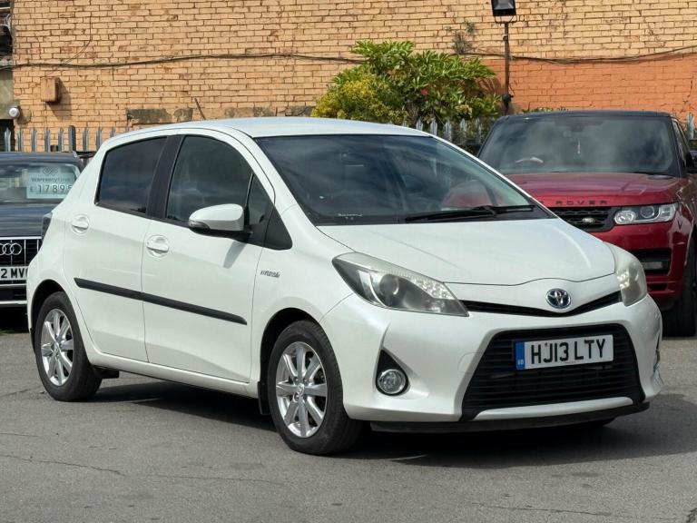 2013 Toyota Yaris 1.5 VVT-i Hybrid T4 5dr CVT HATCHBACK PETROL/ELECTRIC Automatic