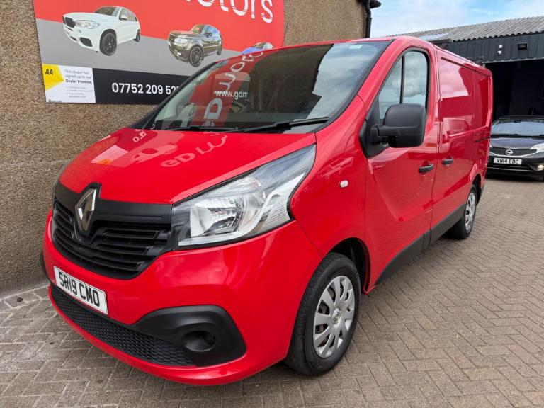 Renault Trafic 1.6 dCi 27 Business+ SWB Standard Roof Euro 6 5dr Diesel Manual