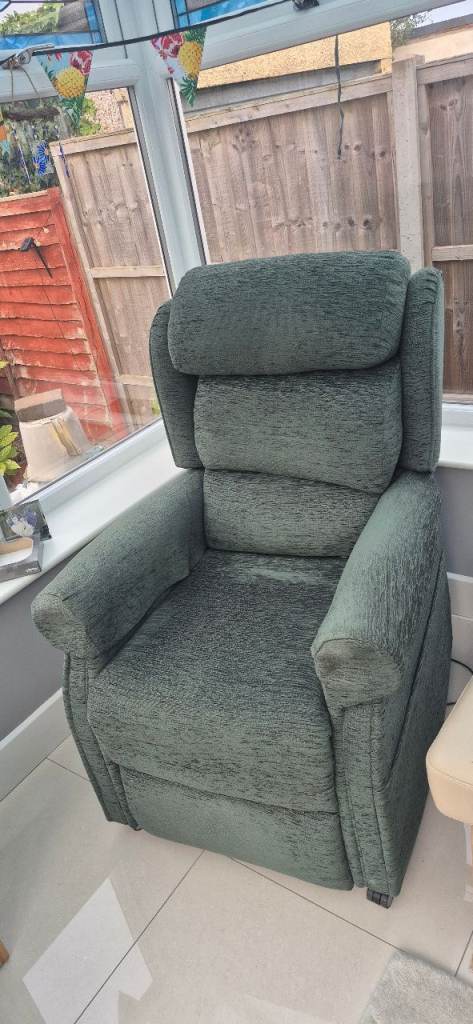 Riser Recliner FREE 