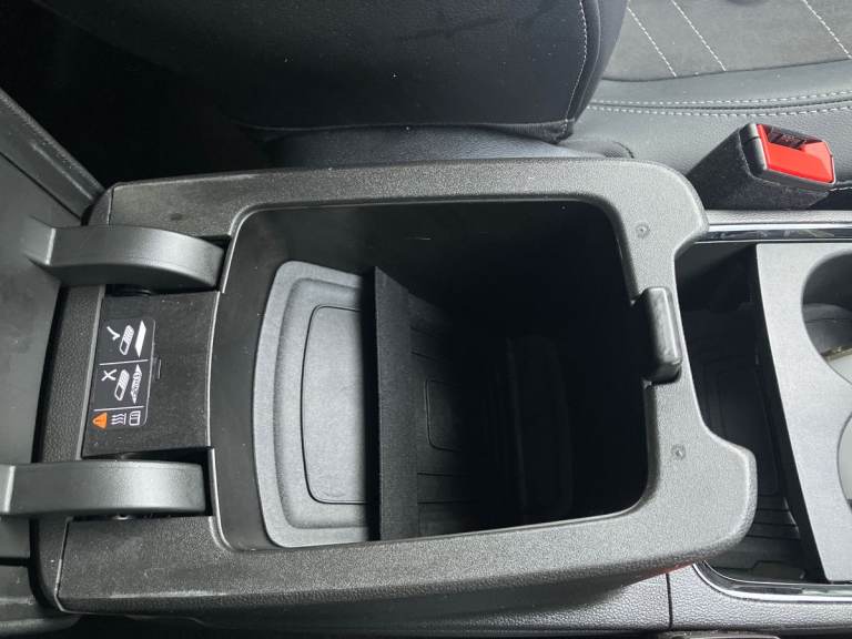 2023 Vauxhall Grandland 1.2 Turbo Ultimate 5dr Hatchback PETROL Manual