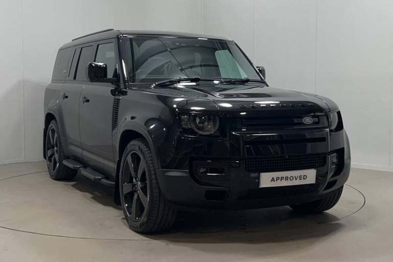 LAND ROVER DEFENDER 3.0 P300 HSE 130 5dr Auto [8 Seat]