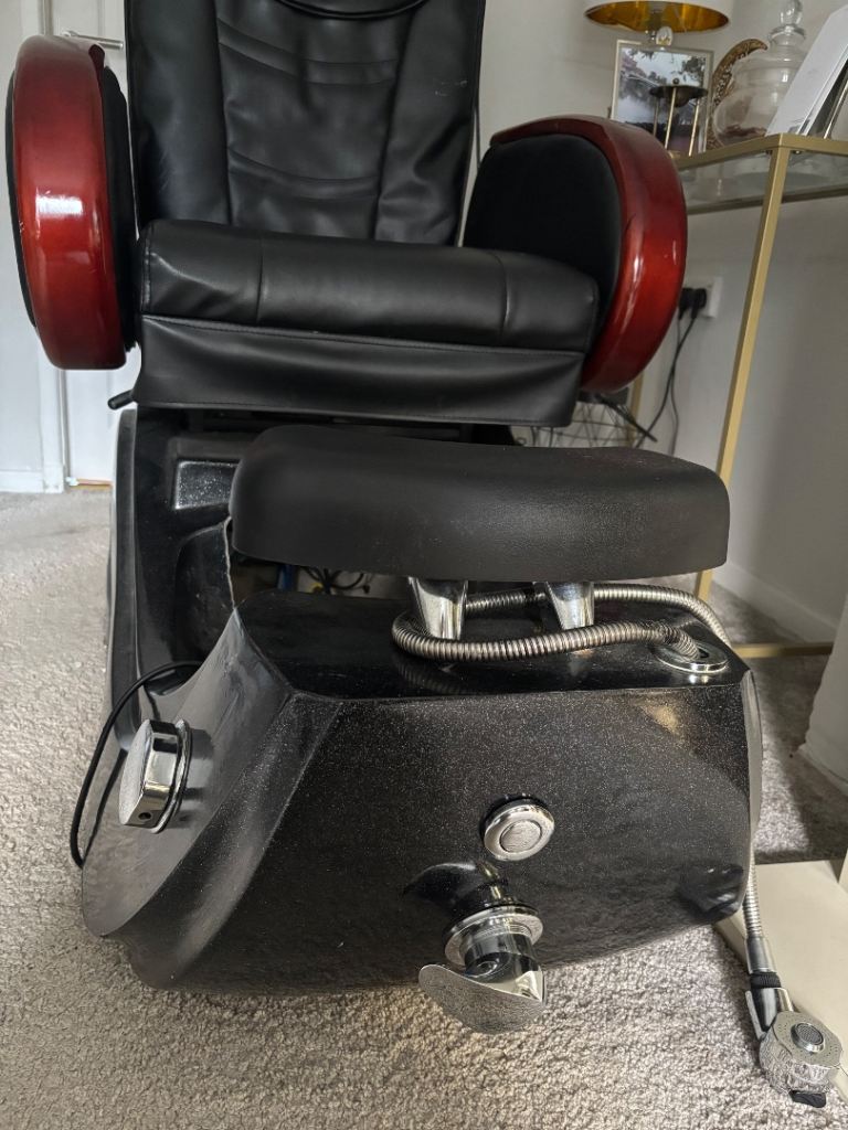 Massage pedicure chair