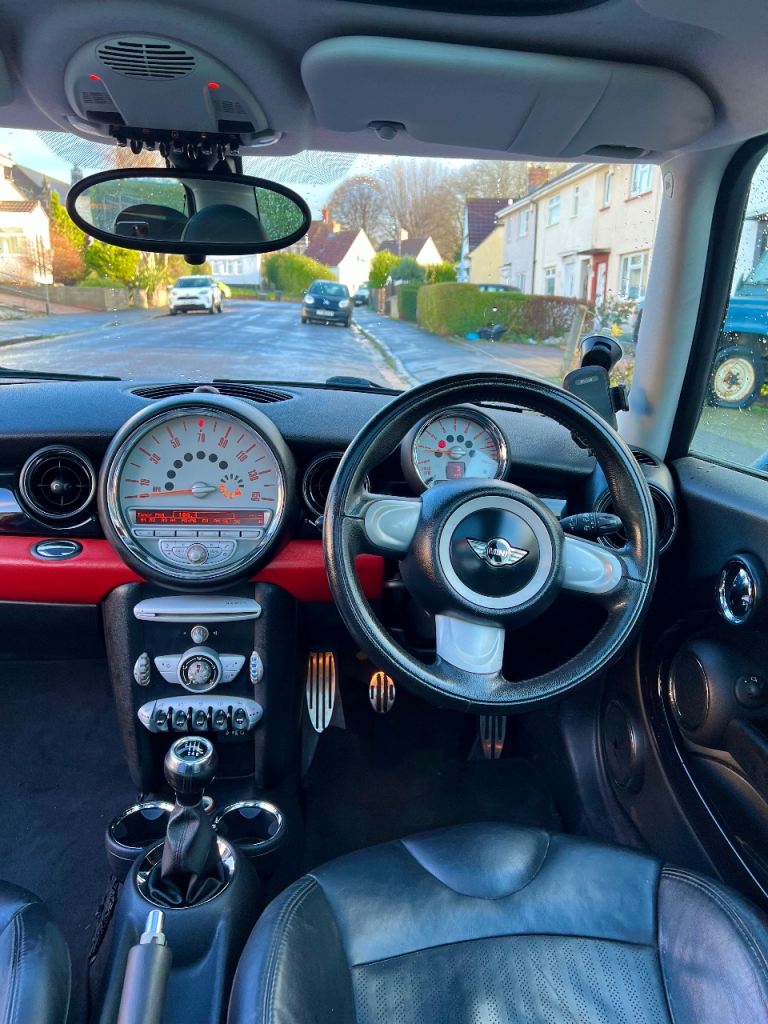 Mini Couper S-Turbocharger Hatchback, 2009, Manual, 1598 (cc), 3 doors