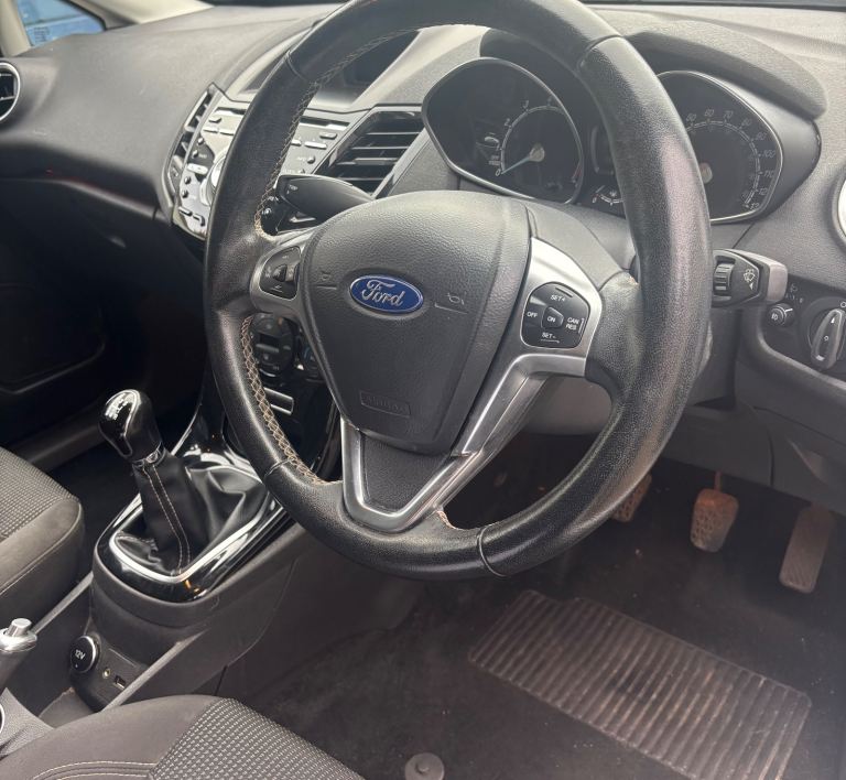 Ford fiesta Hatchback 2015 Manual 1.0 eco boost 5 doors