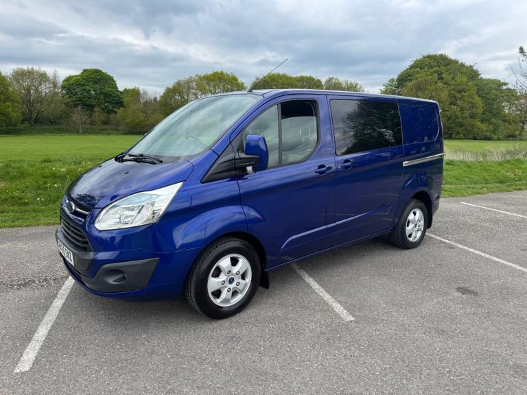 Ford Transit Custom 2.2 TDCI 155ps DOUBLE CAB CREW VAN LIMITED SIMPLY STUNNING!