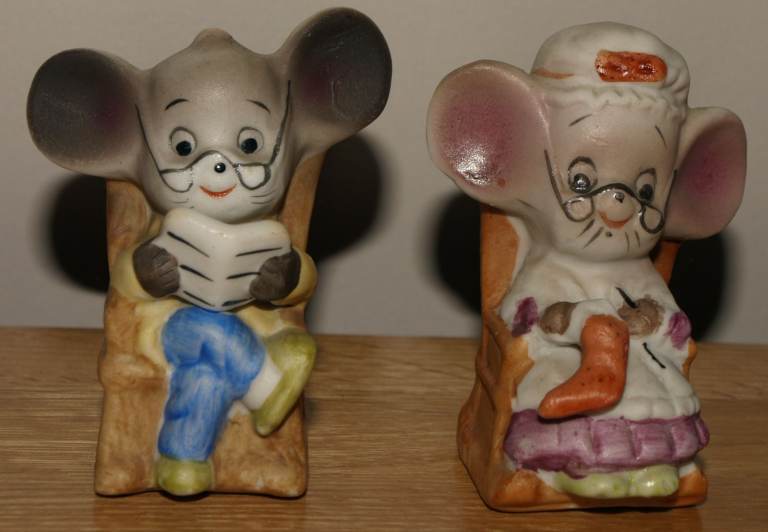 2 Vintage Ceramic Mice (Gran and Grandad) in Rocking Chairs