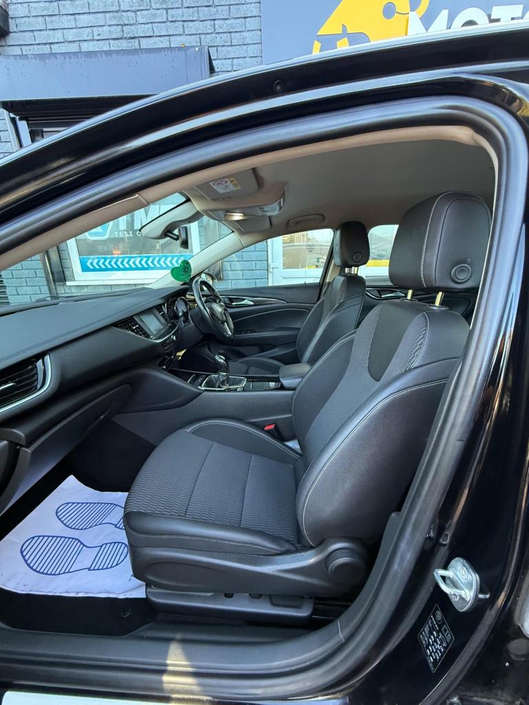 2019 Vauxhall Insignia 1.6 Turbo D ecoTec Tech Line Nav 5dr HATCHBACK DIESEL Manual