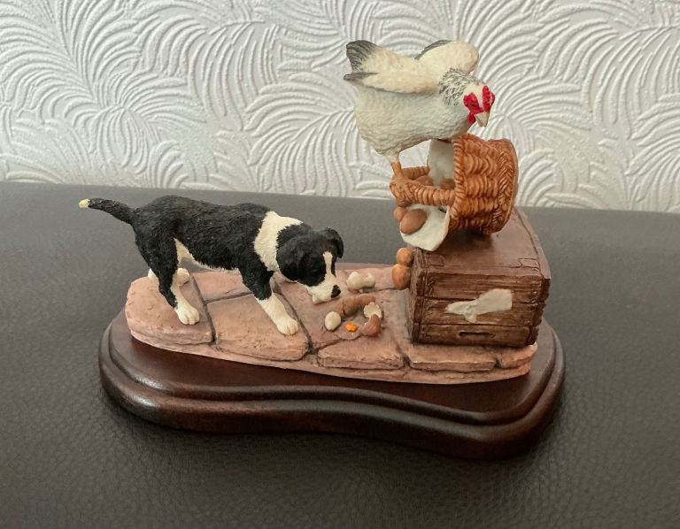 Genuine Border Fine Arts Studio Figurine 