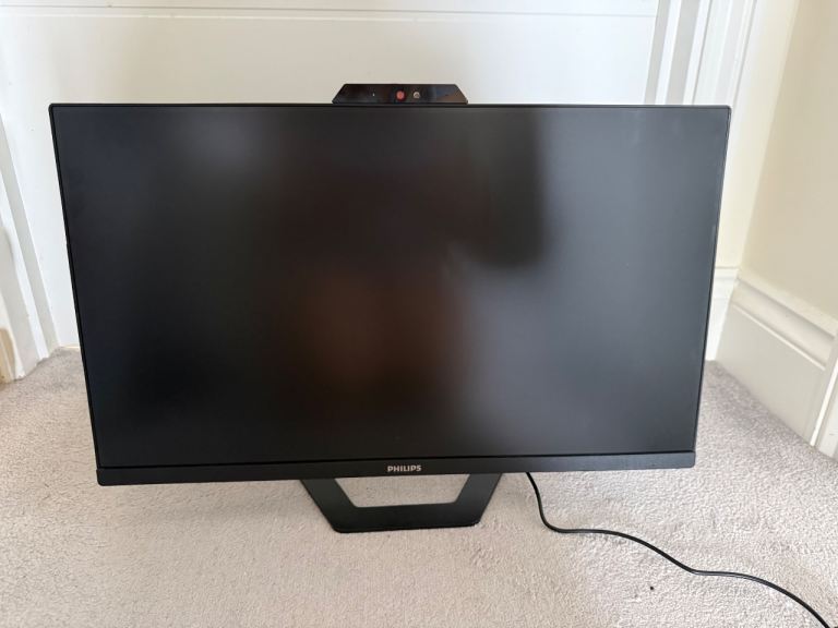 Philips Computer Monitor with Webcam – Excellent Condition