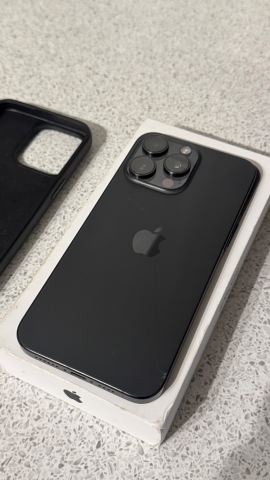 Apple iPhone 15 Pro Max 256GB – Titanium Grey – Unlocked – 85