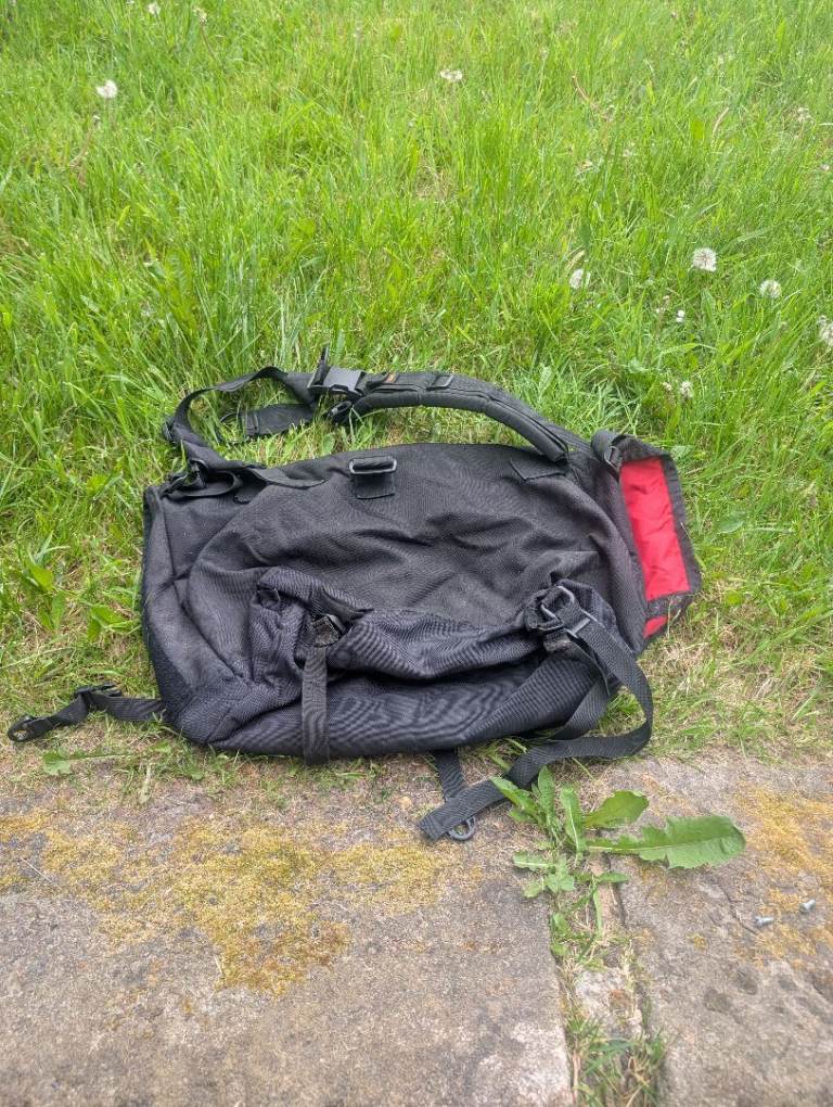 PAC designs large messenger bag