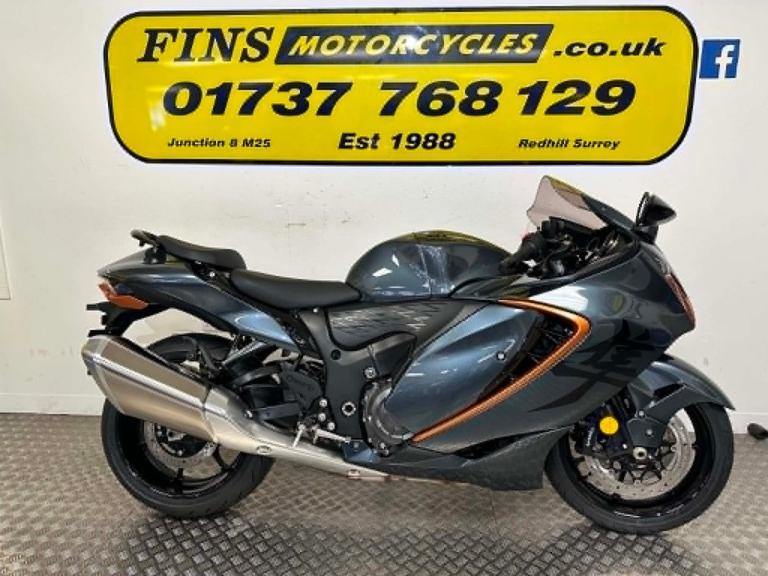 2026 SUZUKI GSX1300R HAYABUSA SPECIAL COLOUR - GALAXY GREY / CANDY BURNT GOLD