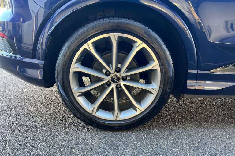 2024 Audi Q4 e-tron 220kW 50 Quattro 82.77kWh Edition 1 5dr Auto SUV Electric Automatic