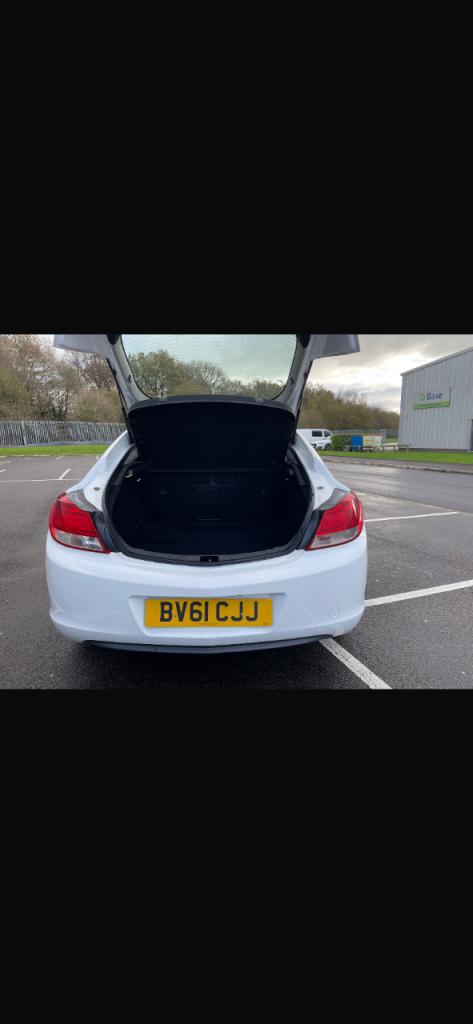 Vauxhall Insignia 1.8 VVT Petrol Exclusive - Very Low Miles 56K
