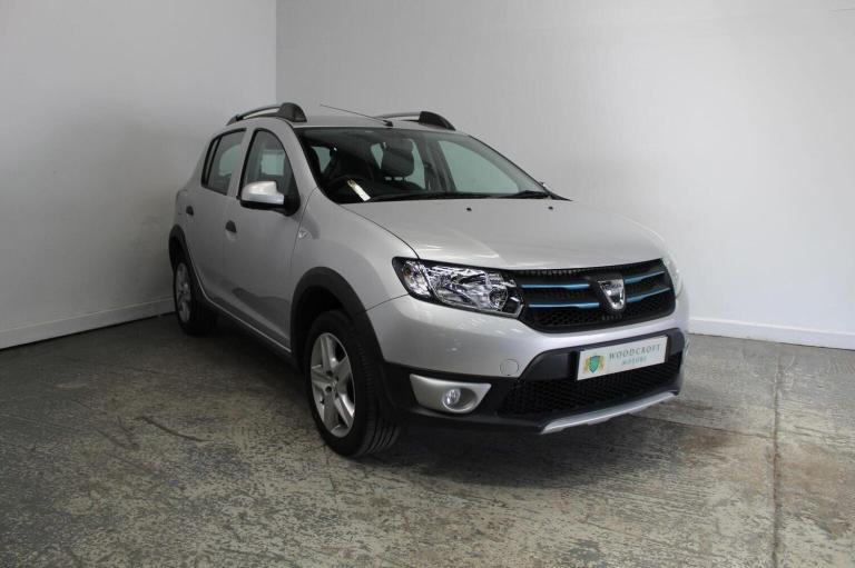 DACIA SANDERO STEPWAY 0.9 TCe Laureate Euro 5 5dr 2015