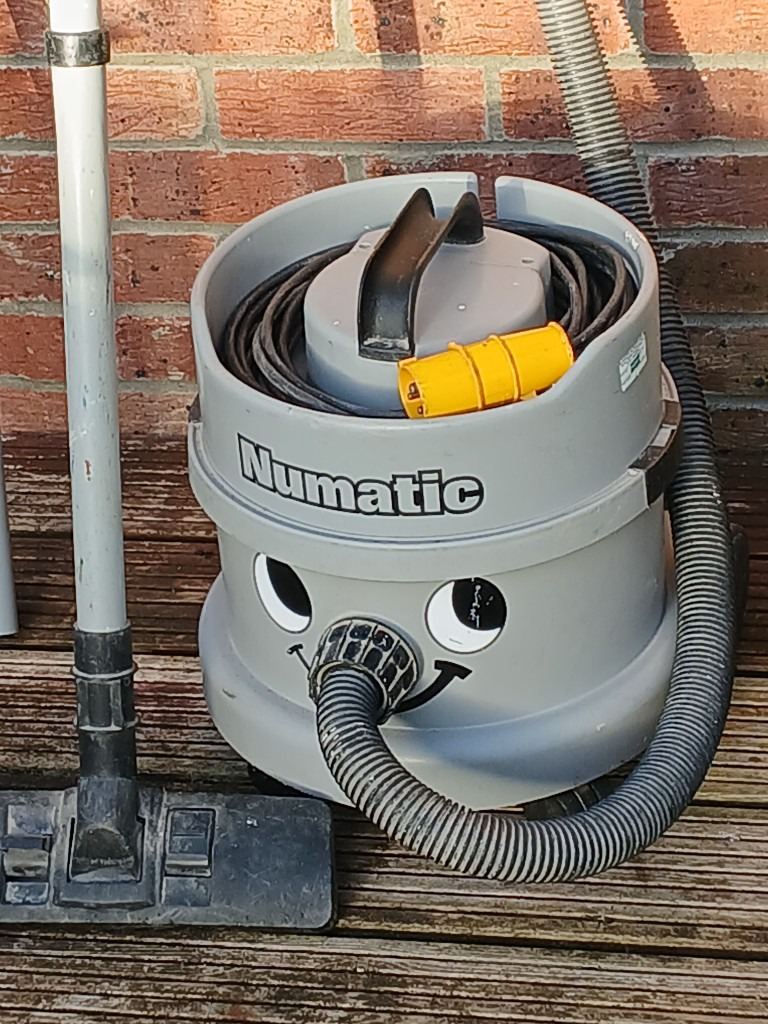 110v numatic vacuum cleaner