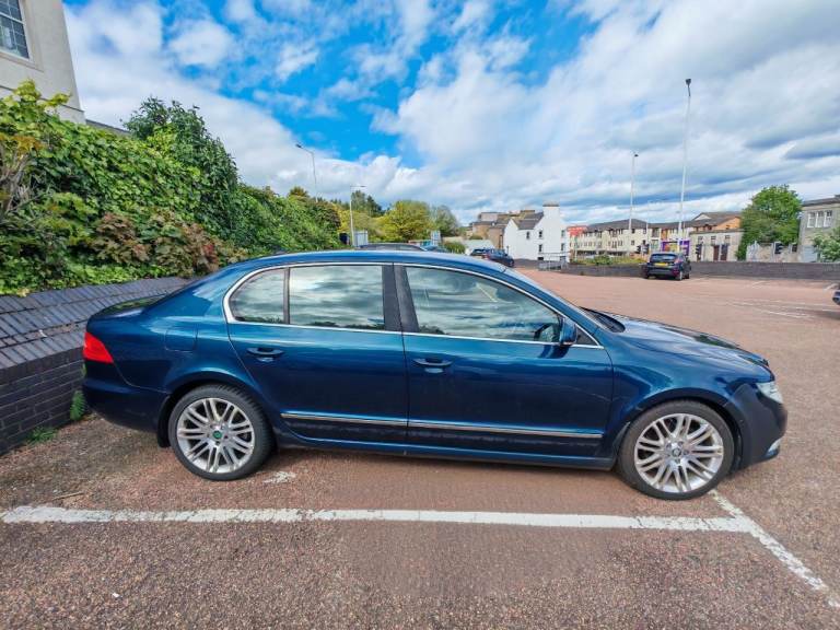 Skoda, SUPERB, Hatchback, 2012, Semi-Auto, 1968 (cc), 5 doors