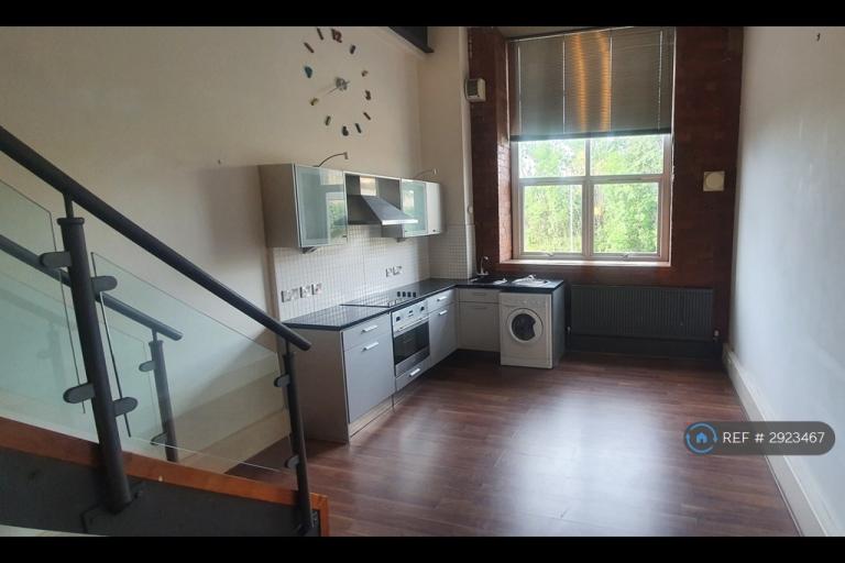 1 bedroom flat in Sprinkwell Mill, Dewsbury, WF13 (1 bed) (#2923467)