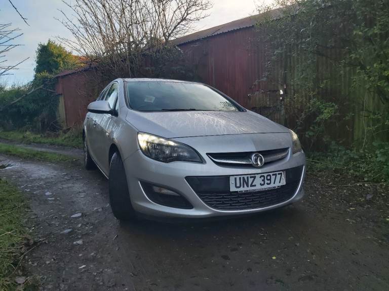 Vauxhall, ASTRA, Hatchback, 2013, Manual, 1686 (cc), 5 doors