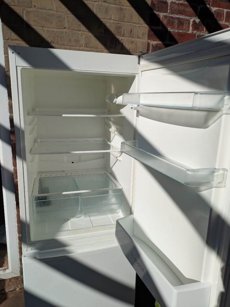 Free Fridge freezer