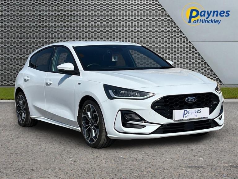 Ford Focus 1.0T EcoBoost 125ps MHEV ST-Line X in White 