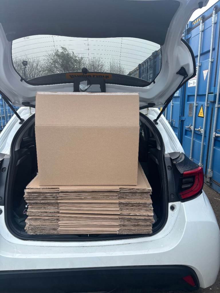 Strong Moving Double Wall Boxes Extra Large (inch): 22.2 x 14.5 x 13.3 In Stock: 450