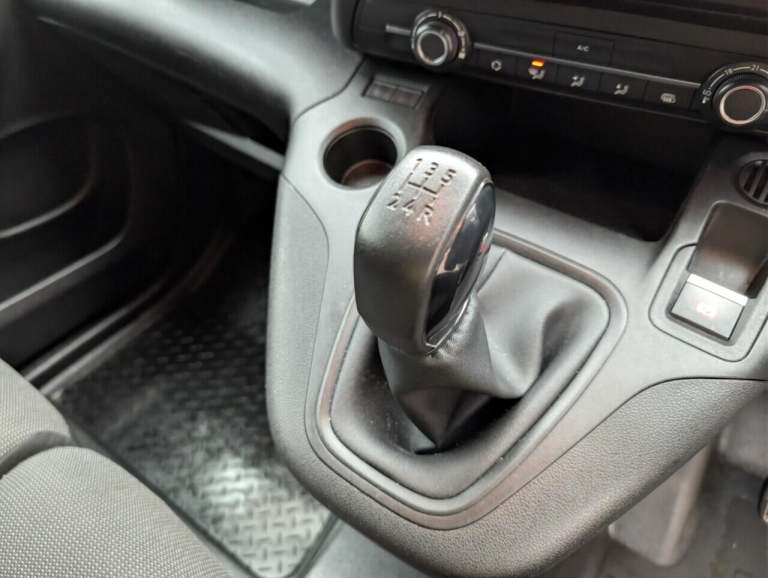 2021 Peugeot Partner 1.5 1.5 BlueHDi 1000 Professional Premium Standard Panel Van 5dr Diesel Man ...