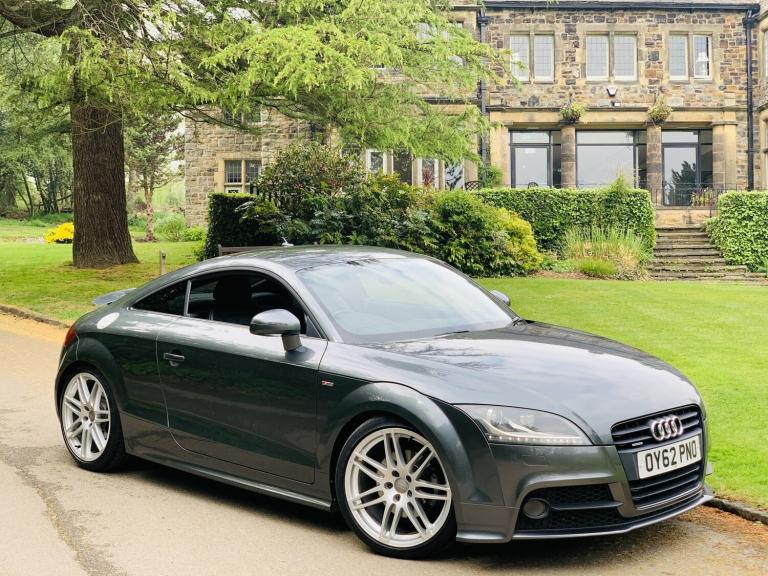 AUDI TT 2.0 TDI Black Edition 2012