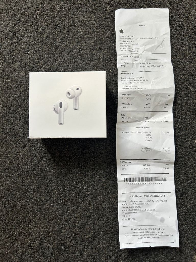 Apple AirPods Pro 3 - sealed 