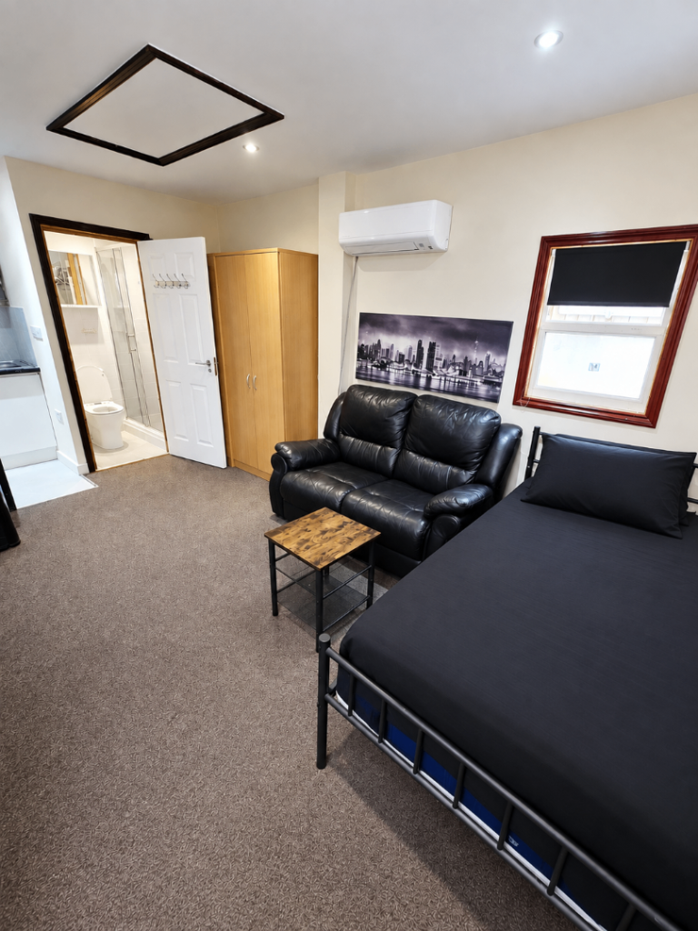Studio Flat for rent -barking riverside (parking free)